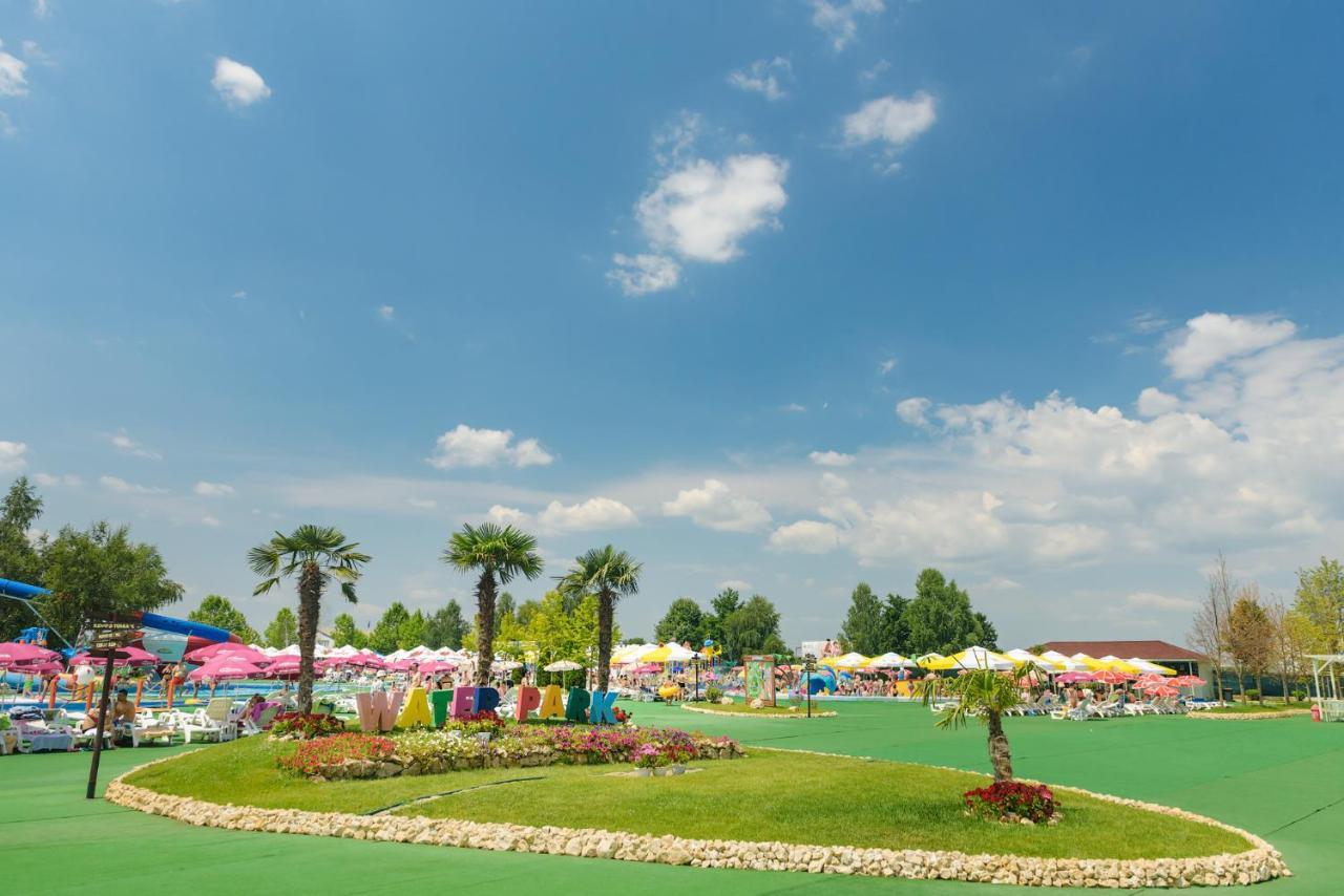 Rin Airport Hotel Otopeni Exterior photo