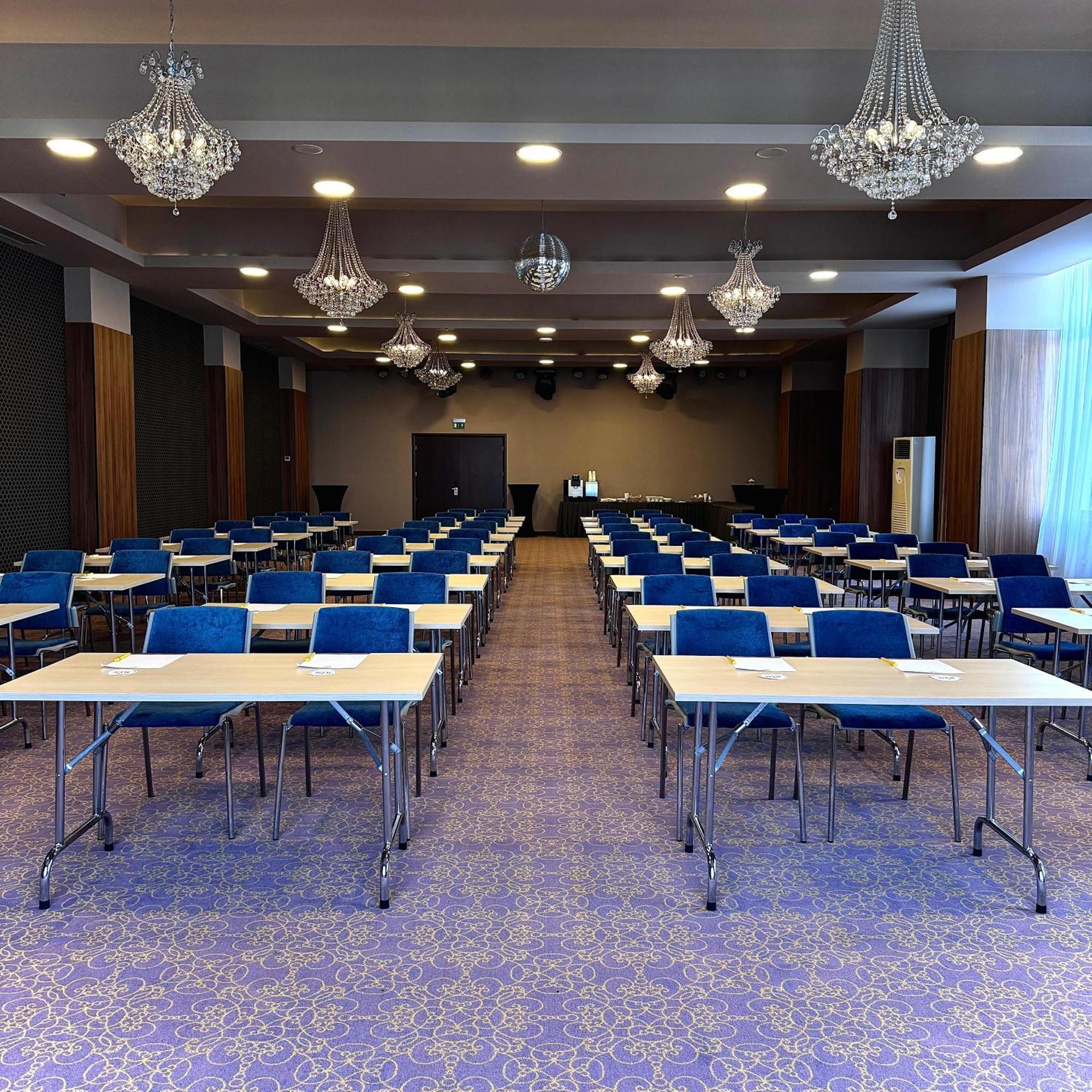 Rin Airport Hotel Otopeni Exterior photo