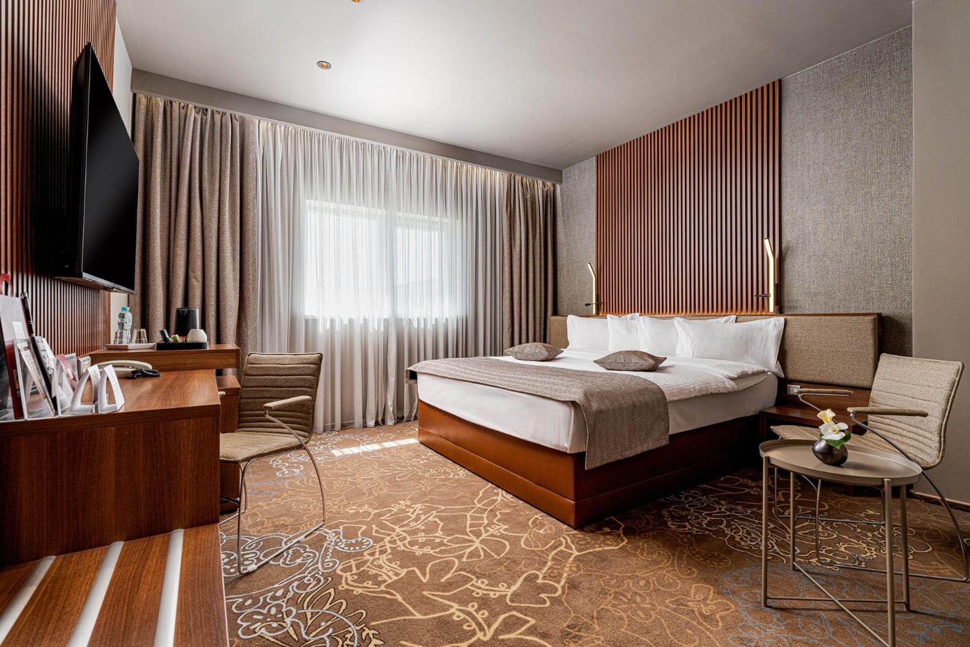 Rin Airport Hotel Otopeni Exterior photo